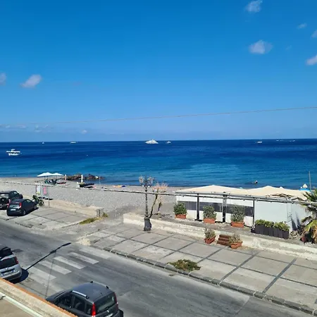 Casa Sul Mare Di Apartamento Canneto (Lipari)